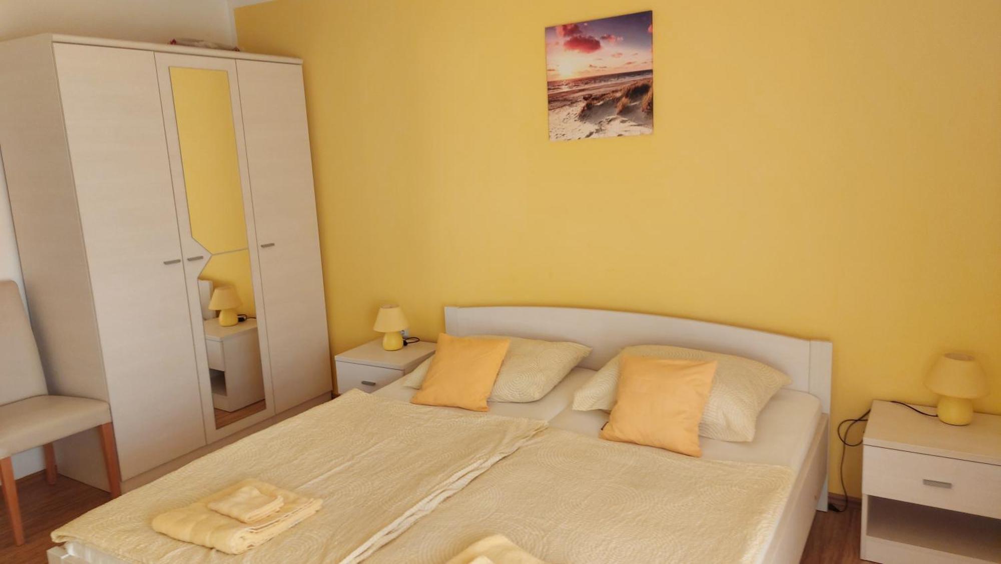 Apartments Kivi Novigrad Istria Rum bild