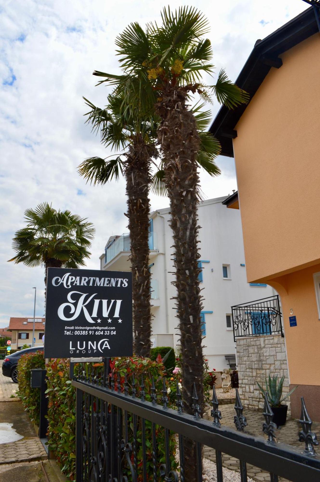 Apartments Kivi Novigrad Istria Exteriör bild